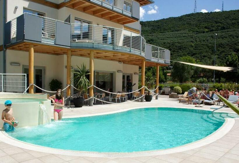 带2个卧室的公寓, Primavera Apartmentsuites