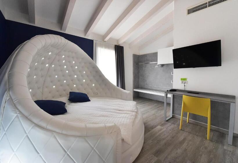 带2个卧室的公寓, Primavera Apartmentsuites