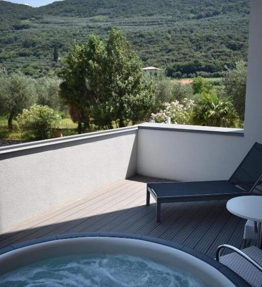 带1个卧室的高级公寓, Primavera Apartmentsuites