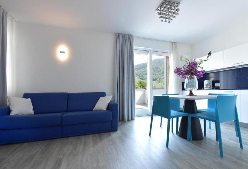 带1个卧室的高级公寓, Primavera Apartmentsuites