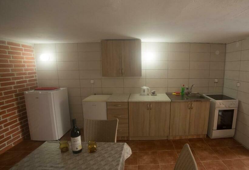 اتاق استاندارد, Cicvaric Rooms