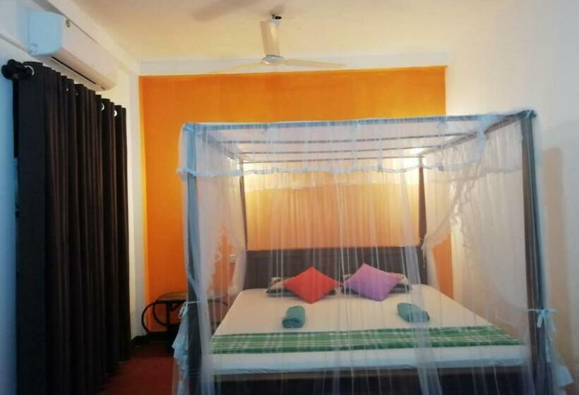 디럭스 룸, Jungle Guest ,mirissa