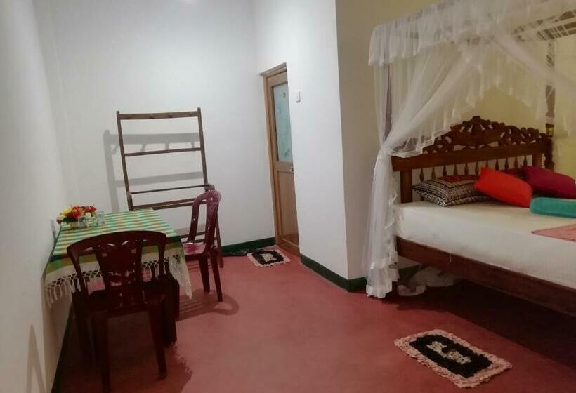 디럭스 룸, Jungle Guest ,mirissa