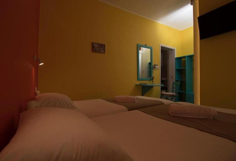 ２ベッドルームアパートメント, Niki Rooms