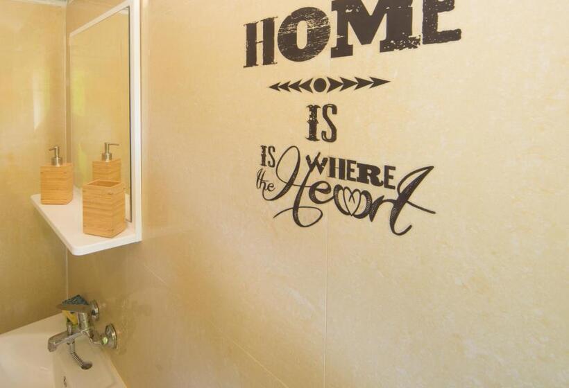 Quarto Standard Casa de Banho Partilhada, Peter Pan House