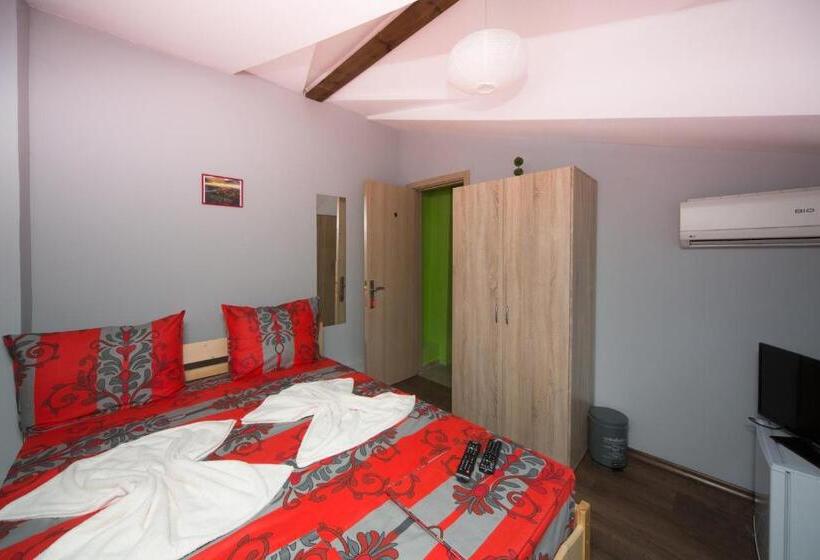 Quarto Standard Casa de Banho Partilhada, Peter Pan House