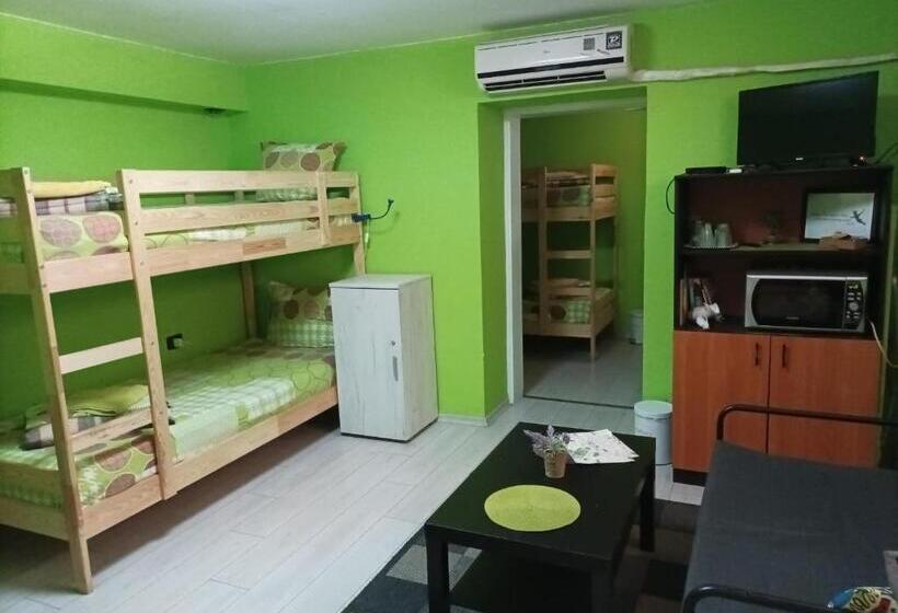 Quarto Quádruplo Standard, Peter Pan House