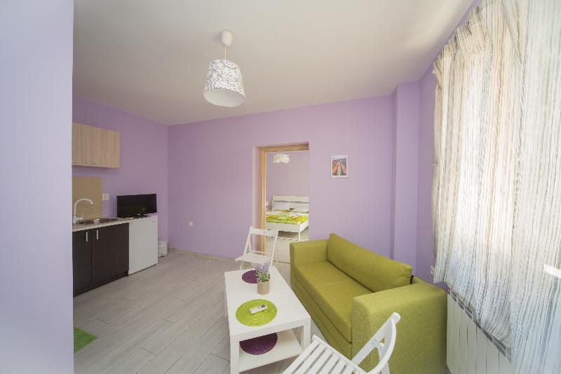 Estúdio Superior, Peter Pan House