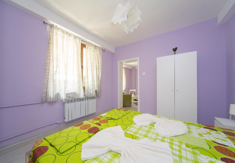 Estúdio Superior, Peter Pan House