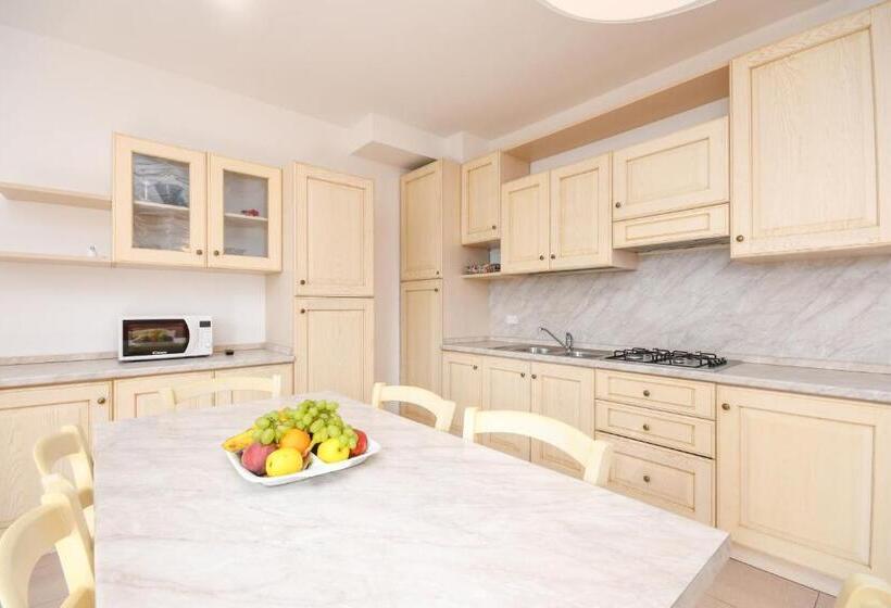 شقة بغرفة نوم واحدة, Residence Calap