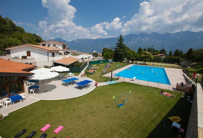 1 Bedroom Apartment Lake View, Residence Calap