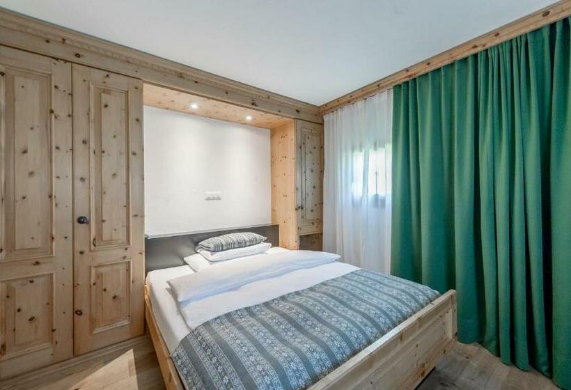 דירת שני חדרים, Appartments Cervus