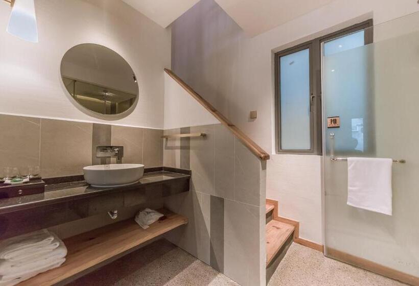 Quarto Familiar, Huangshan Xidi Shang De Tang