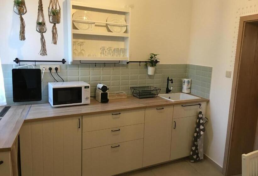 디럭스 룸, Madárlátta Vendégház