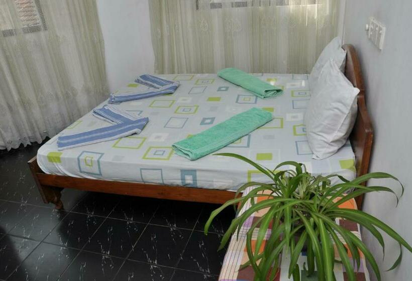 이코노미 룸, Marshal Beach Guesthouse