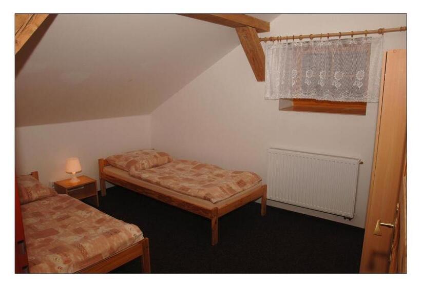 3 Bedroom Suite, Penzion Daniela