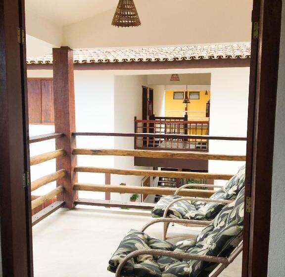 Трехместный Номер Стандарт с Балконом, Pousada Das Estrelas