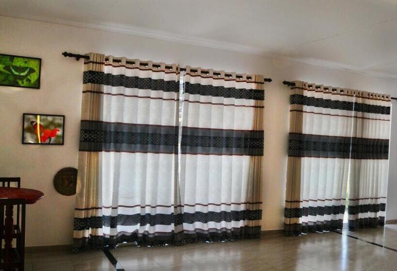 Номер Стандарт, The Citadel Guest House