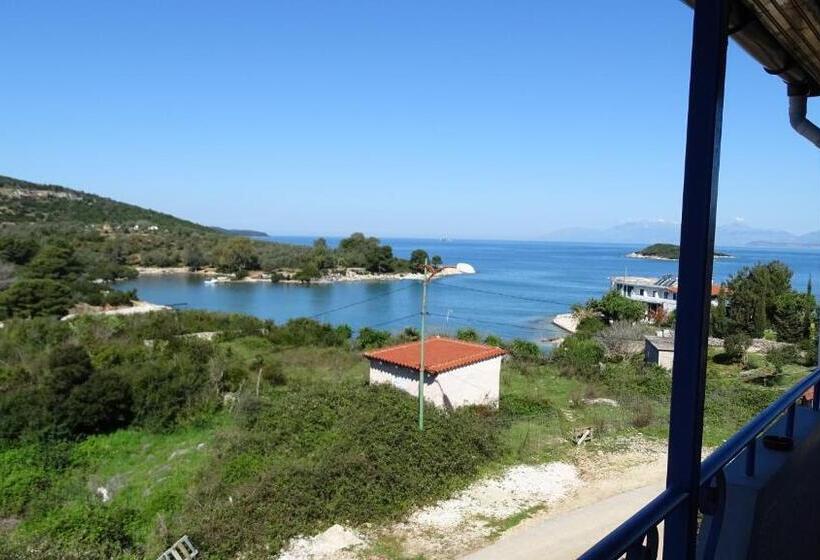 패밀리 스튜디오, Villa Mondi