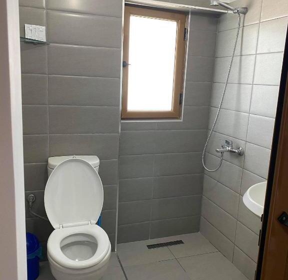 패밀리 스튜디오, Villa Mondi