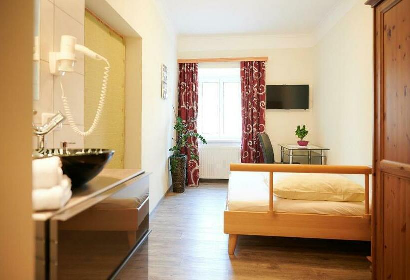 标准单人间, Gasthof Mittendorfer