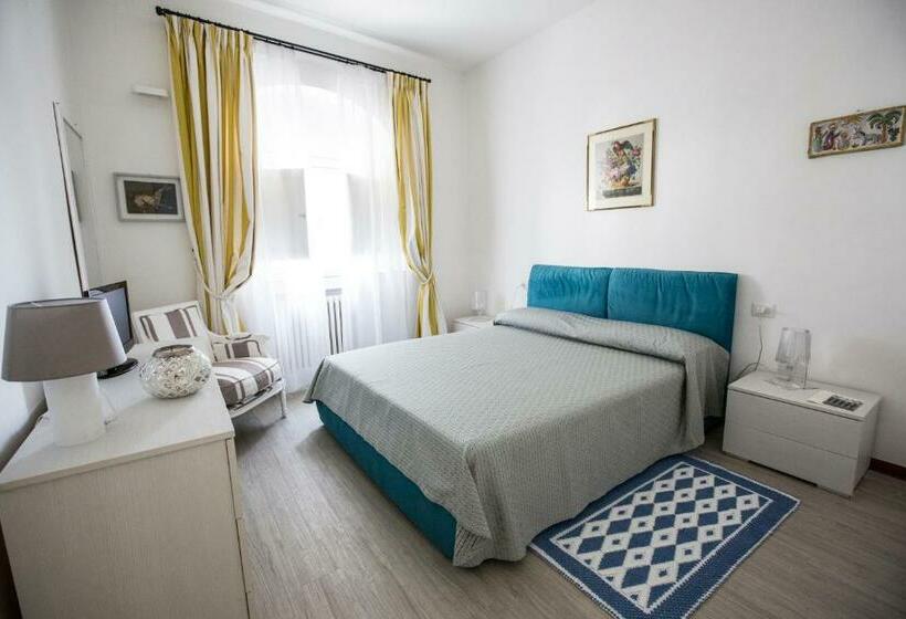 شقة غرفة واحدة مطلة على البحر, Eleanor' S Garden