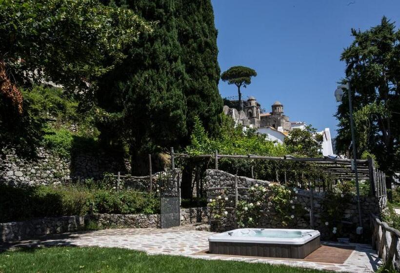 منزل غرفة نوم واحدة, Eleanor' S Garden