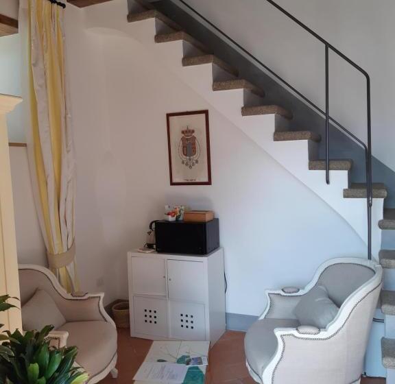 غرفة دوبلكس, Eleanor' S Garden