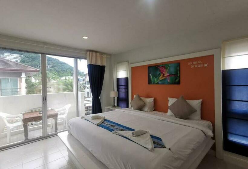 Номер Deluxe, Phuket Racha Kata Homestay