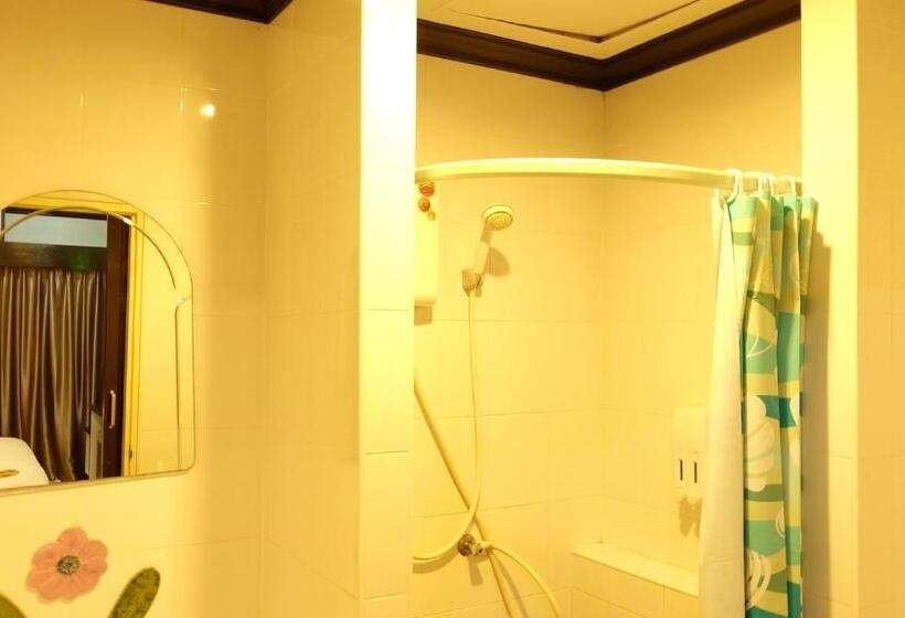 Номер Стандарт, Phuket Racha Kata Homestay