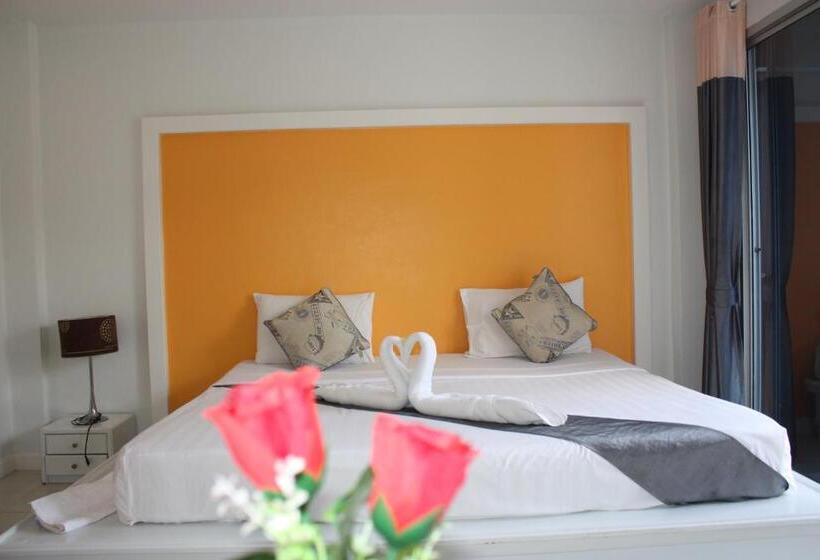 Номер Deluxe, Phuket Racha Kata Homestay