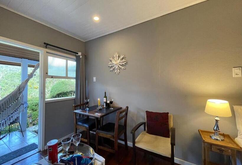 샬레, Pousada Refúgio Das Aves