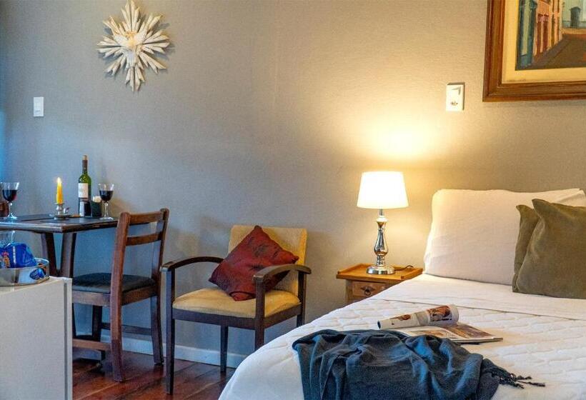 샬레, Pousada Refúgio Das Aves