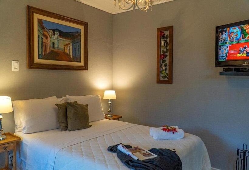 샬레, Pousada Refúgio Das Aves