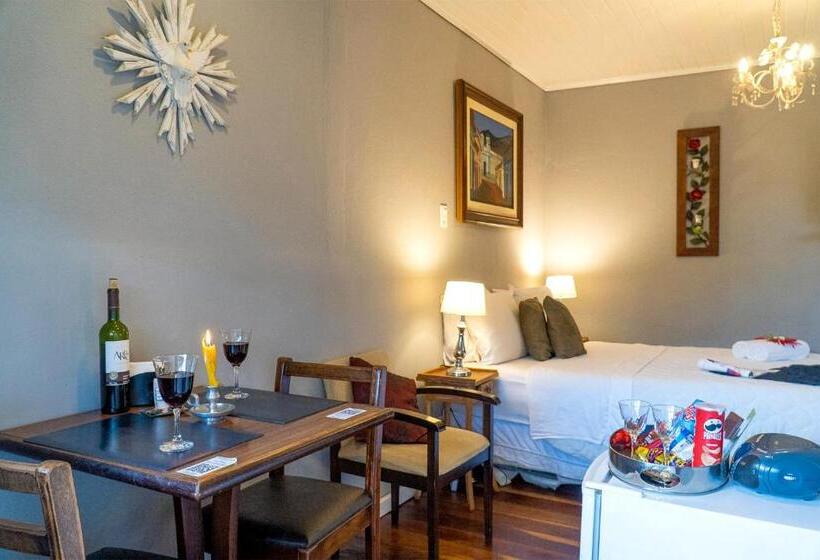 샬레, Pousada Refúgio Das Aves