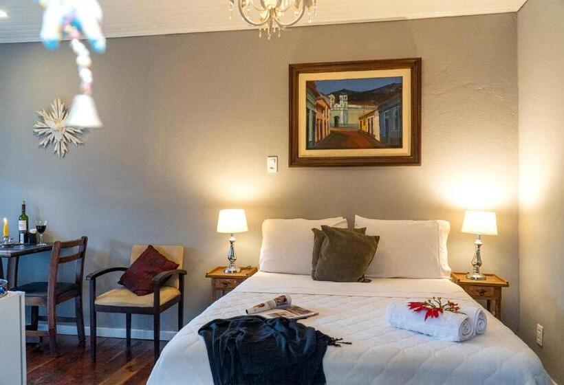 샬레, Pousada Refúgio Das Aves