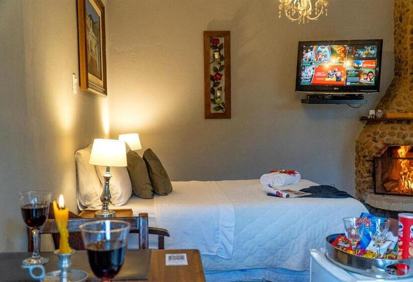 샬레, Pousada Refúgio Das Aves