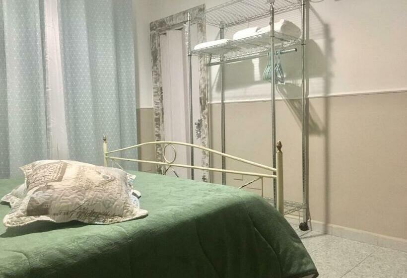 اتاق لوکس با بالکن, Vesuview Guest House Near The Ruins