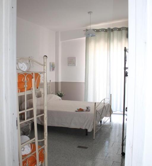 اتاق سوپریور خانوادگی, Vesuview Guest House Near The Ruins