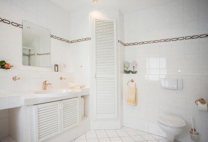 اتاق لوکس, Pension Haus Brieden