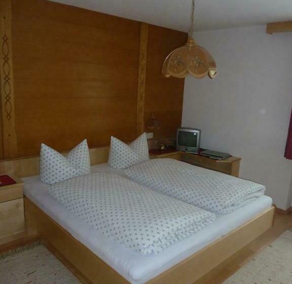 Номер Стандарт, Pension Holzmann