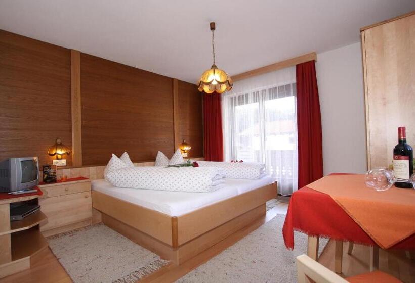 标准间带阳台, Pension Holzmann