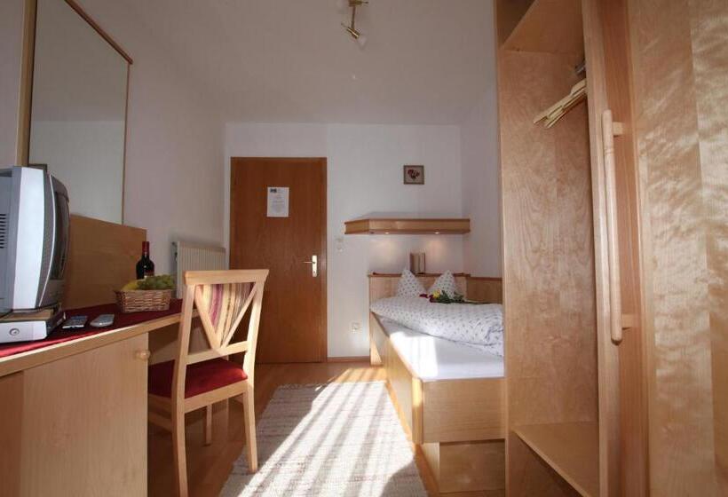 标准单人间, Pension Holzmann