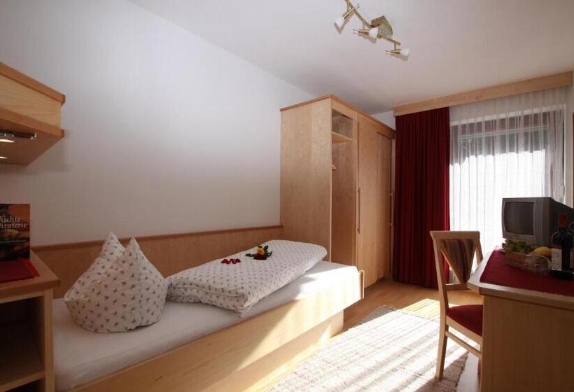 标准单人间, Pension Holzmann