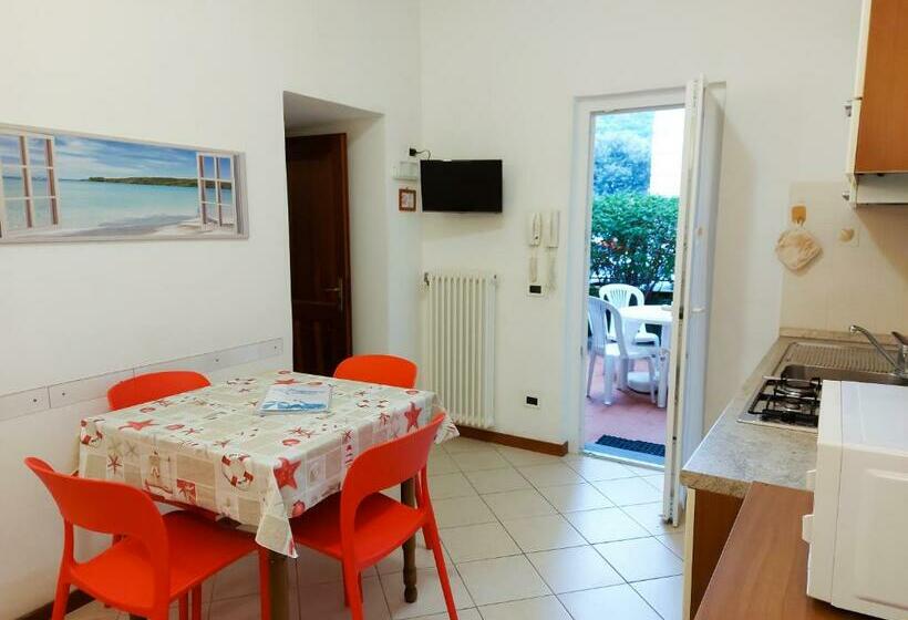 آپارتمان 1 خوابه همکف, Residence Italia