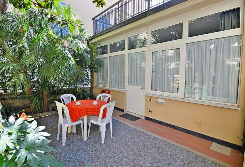 Студио Стандарт Вид на Сад, Residence Italia