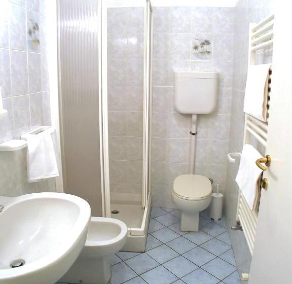 استودیوی استاندارد, Residence Italia