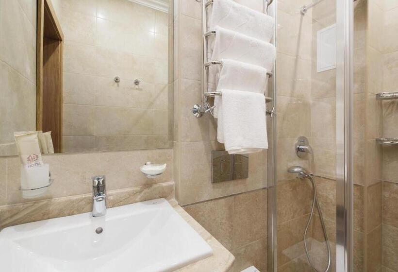 سوییت با چشم‌انداز دریا, Amra Park Hotel & Spa