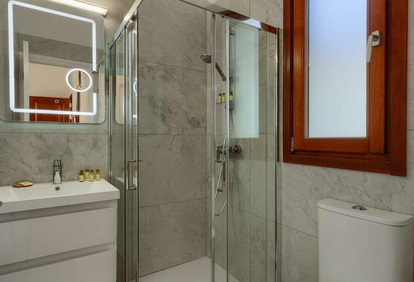 Вилла 2 Спальни, Aphrodite Hills Rentals   Junior Villas
