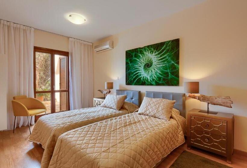 Vivenda 3 Dormitórios com Piscina, Aphrodite Hills Rentals   Junior Villas